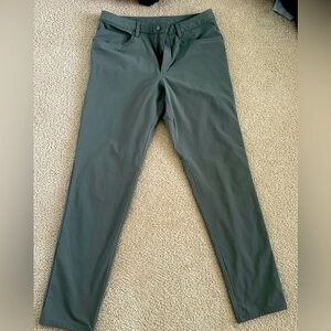 LULULEMON 33x34 CLASSIC FIT ABC 5 pocket pants. LIKE NEW
